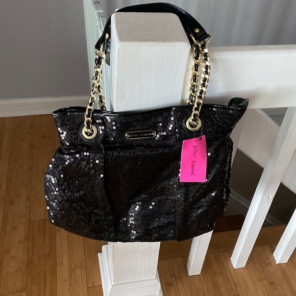 Betsey Johnson Handbags - NWT Betsey Johnson Purse!